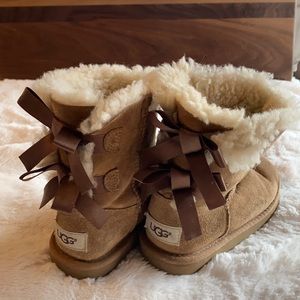 UGG, brown bow back, boots.
